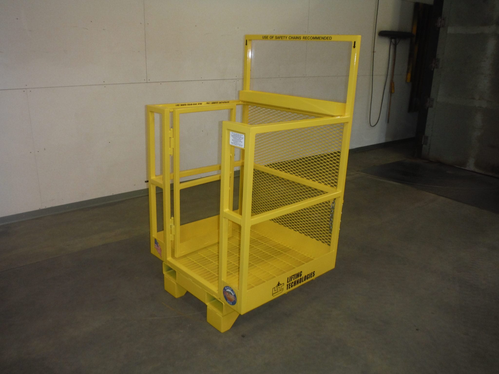 Custom Professional Forklift with WalkThrough Gate Lifting Technologies