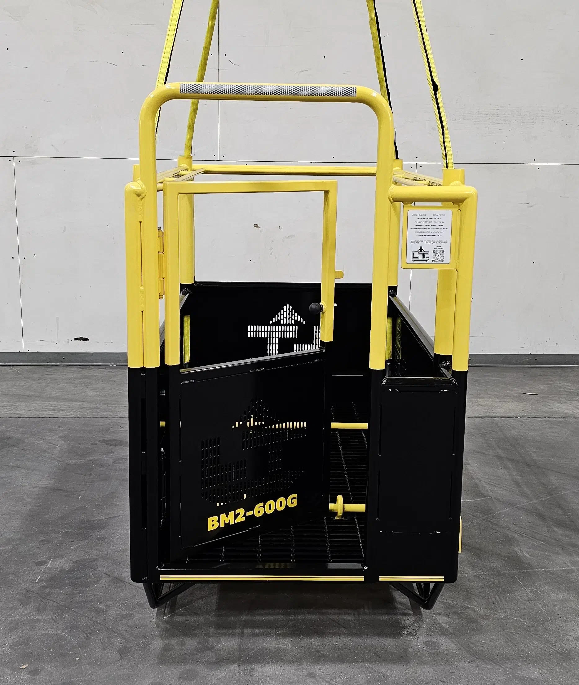 BM2-600G front view crane personnel platform engineering